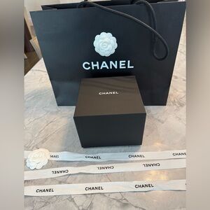 Chanel Gift Box, Gift Bag, 2 ribbons & 2 Camelias